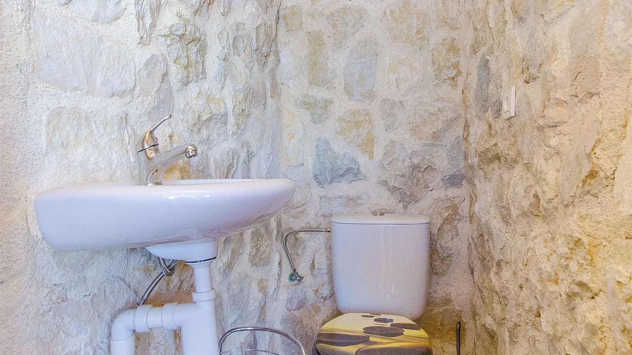 Photo of Bathroom in Miskovici