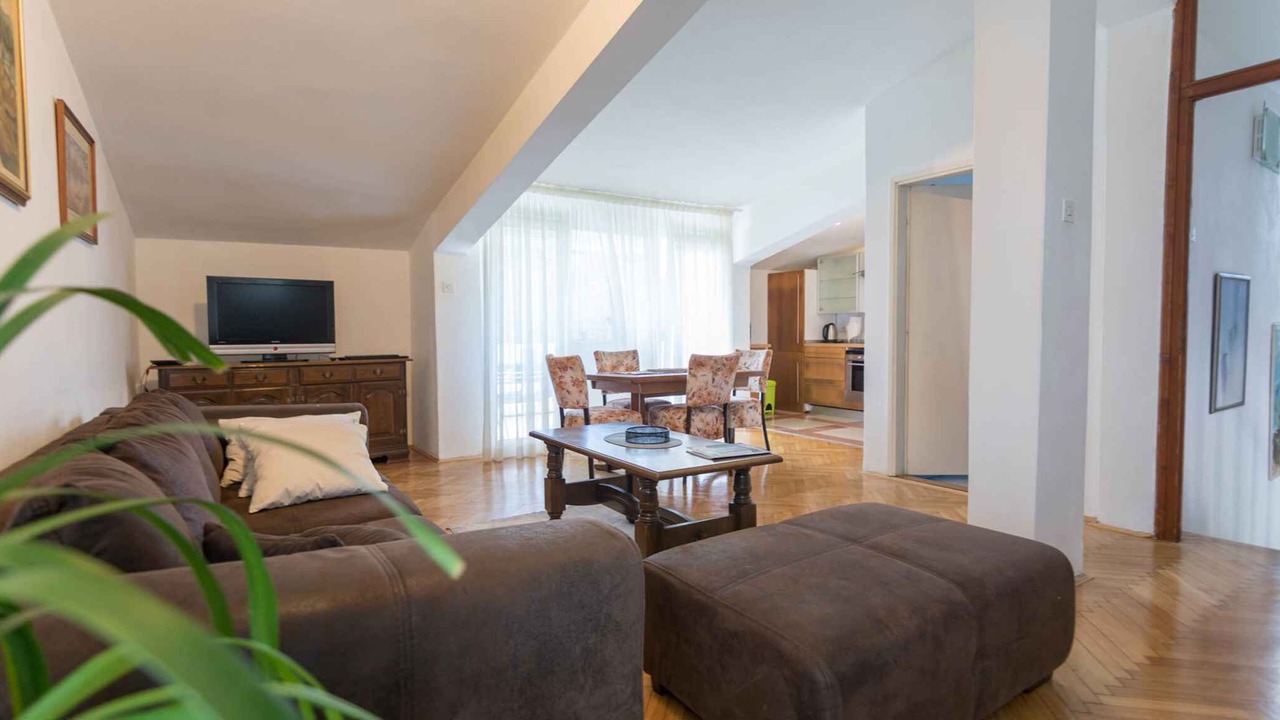 Photo of Livingroom in Tkon