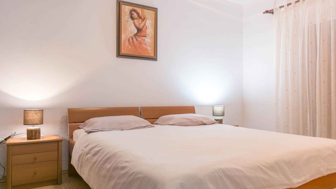 Photo of Bedroom in Tkon