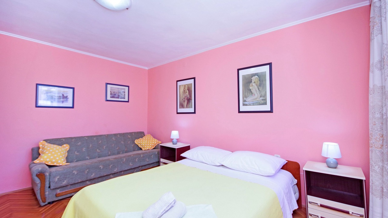 Photo of Bedroom in Makarska Old Town