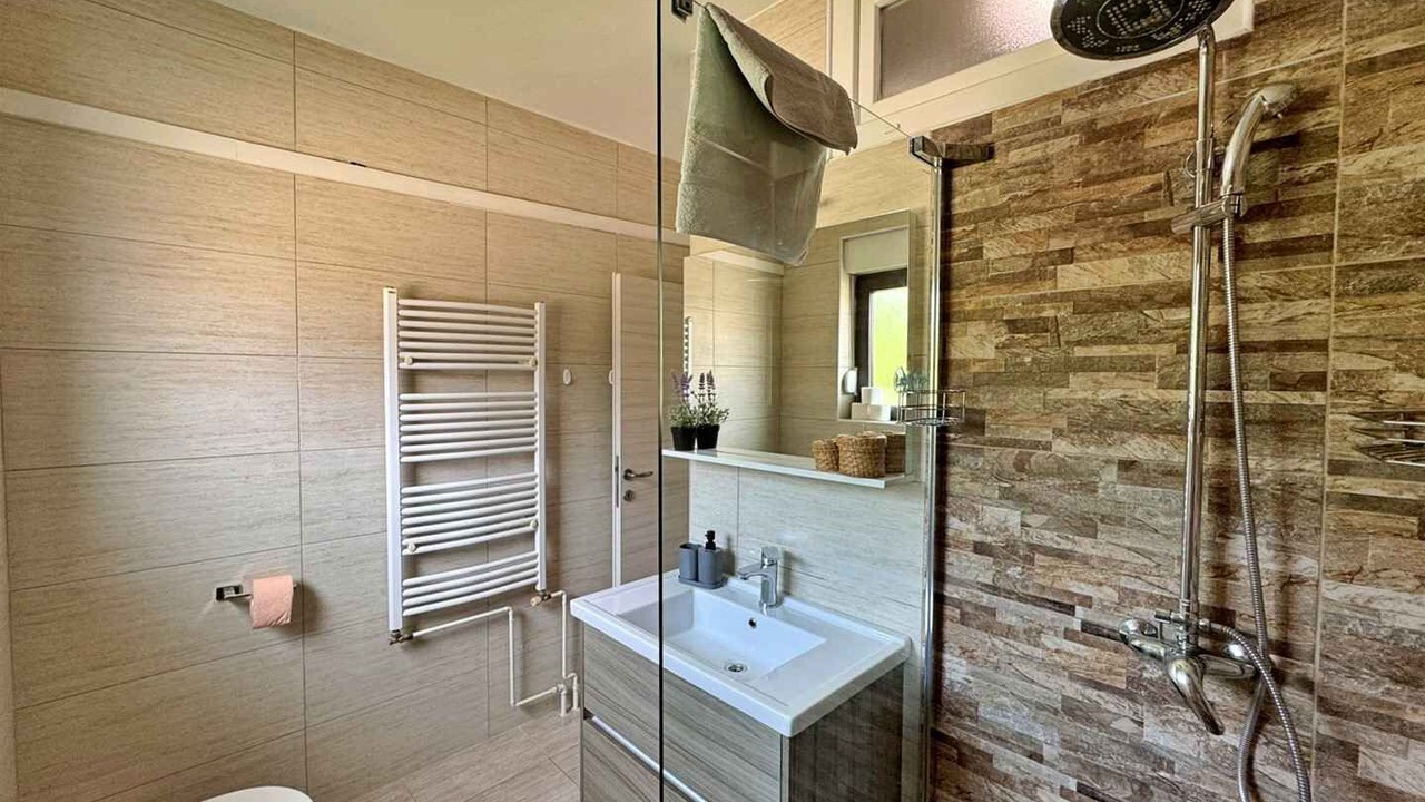 Photo of Bathroom in Silo
