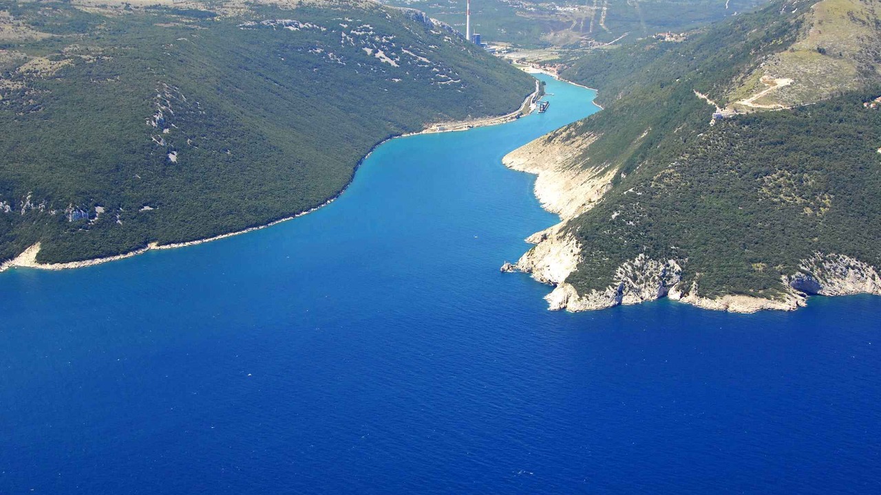 Photo of Outdoor in Plomin