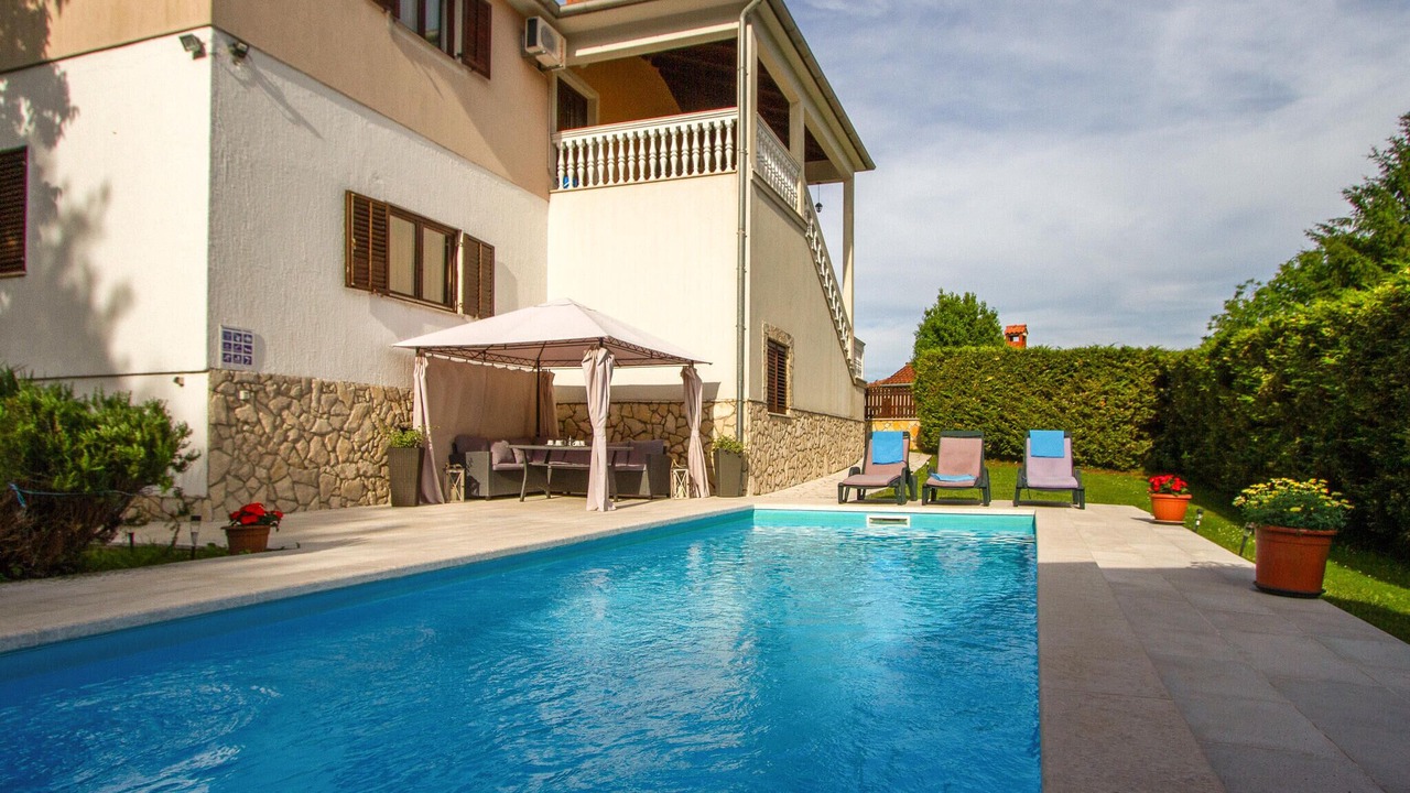 Photo of Outdoor in Gracisce