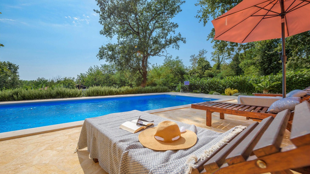 Photo of Outdoor in Heraki