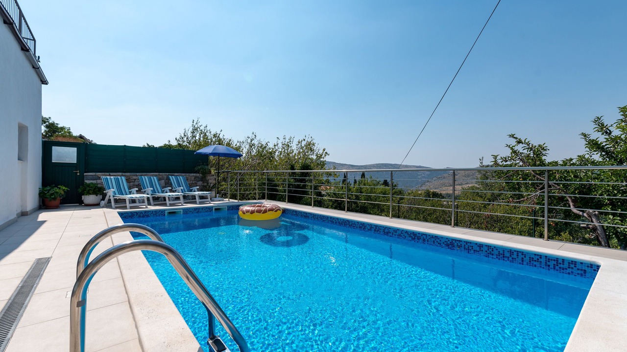 Photo of Outdoor in Donje Sitno