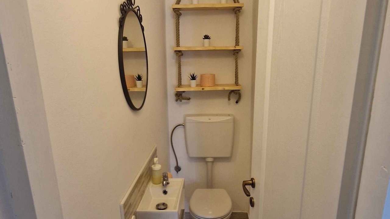 Photo of Bathroom in Silo
