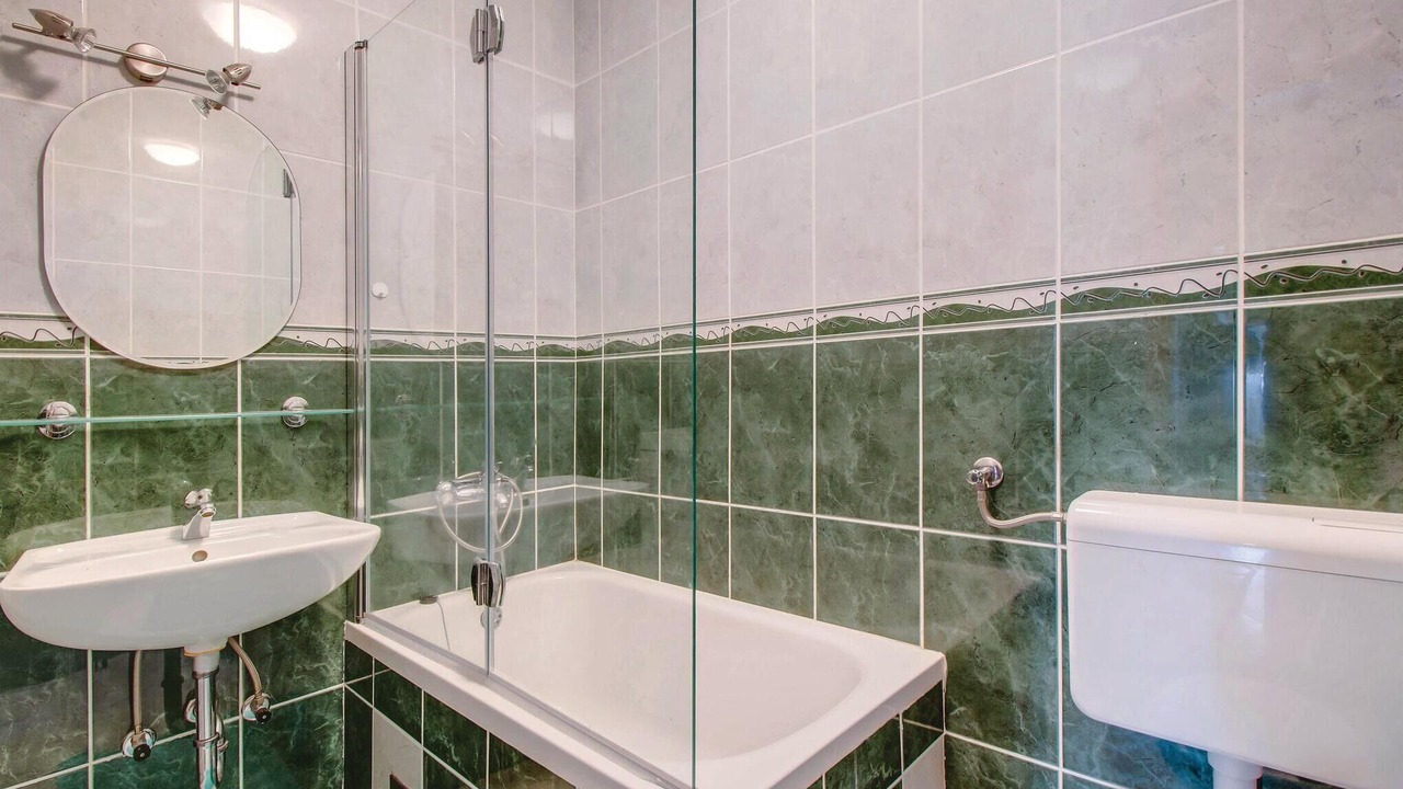 Photo of Bathroom in Cres