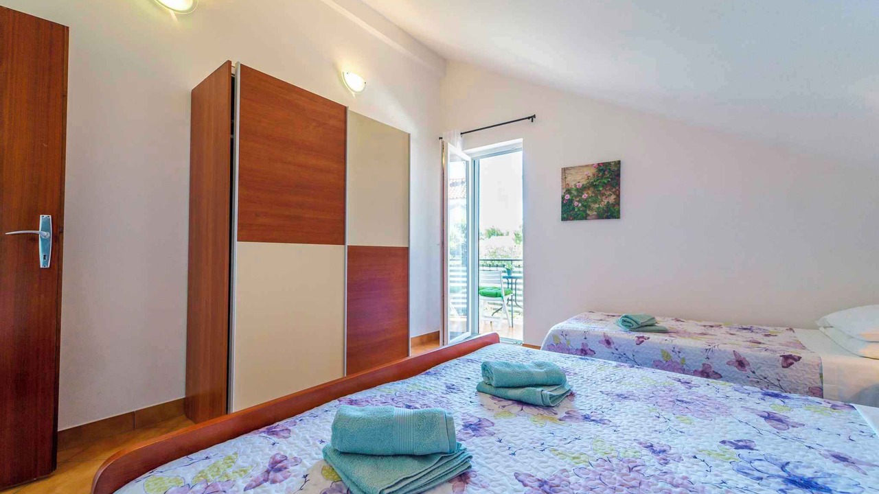 Photo of Bedroom in Petrcane