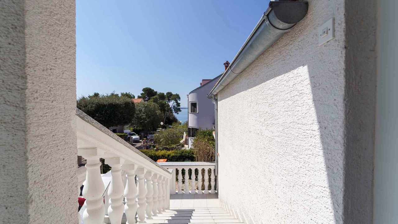 Photo of Outdoor in Petrcane