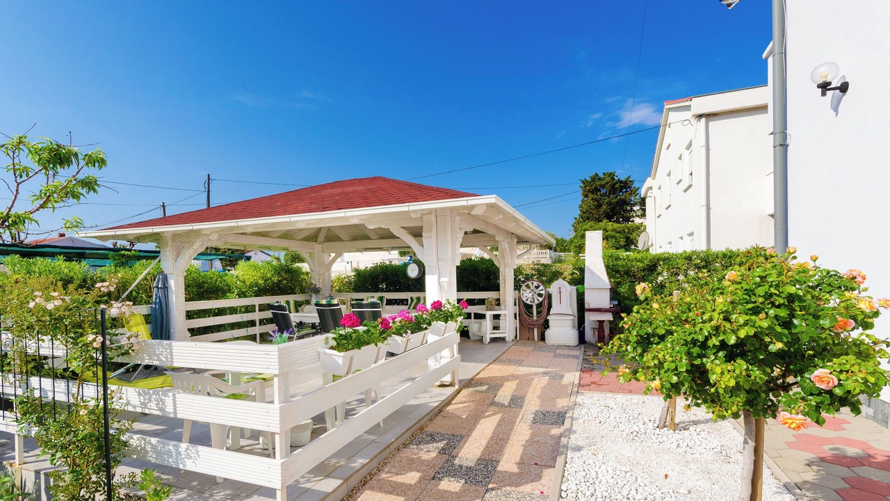 Photo of Patio Balcony in Rab