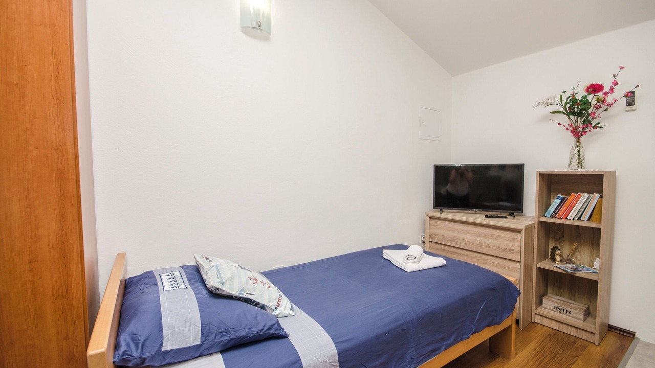 Photo of Bedroom in Tribunj