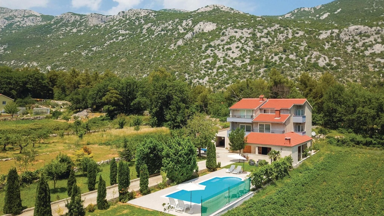 Photo of Outdoor in Ostrvica