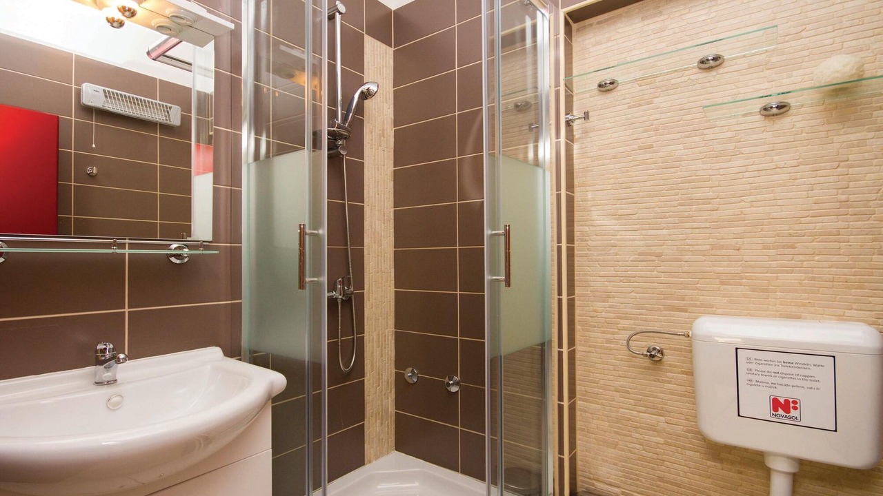 Photo of Bathroom in Opric