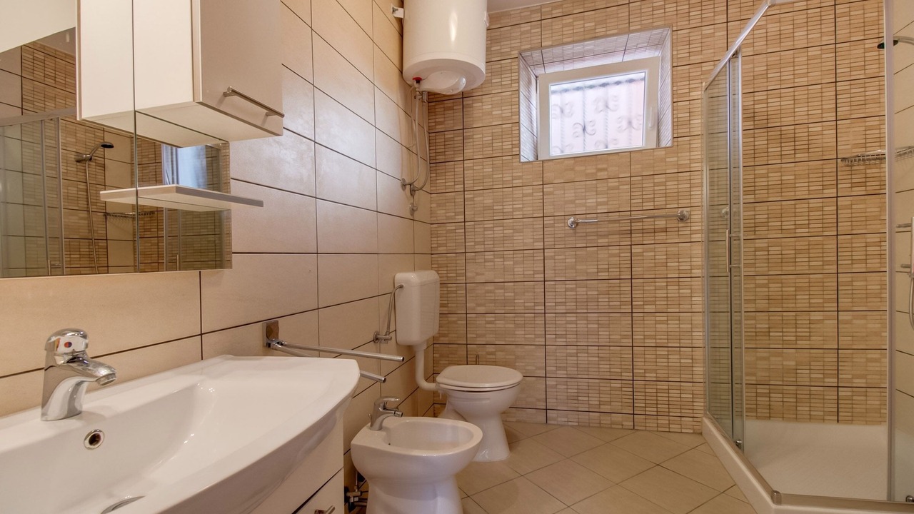 Photo of Bathroom in Cove Murtar
