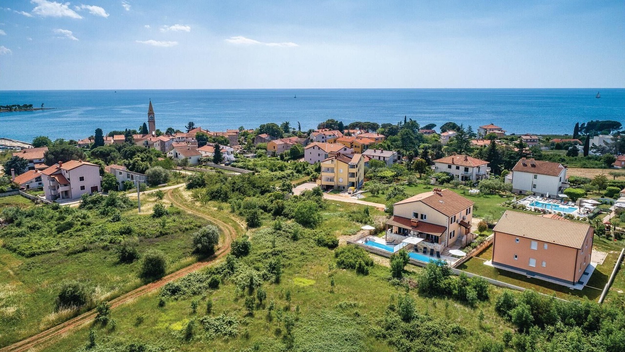 Photo of Others in Lovrecica
