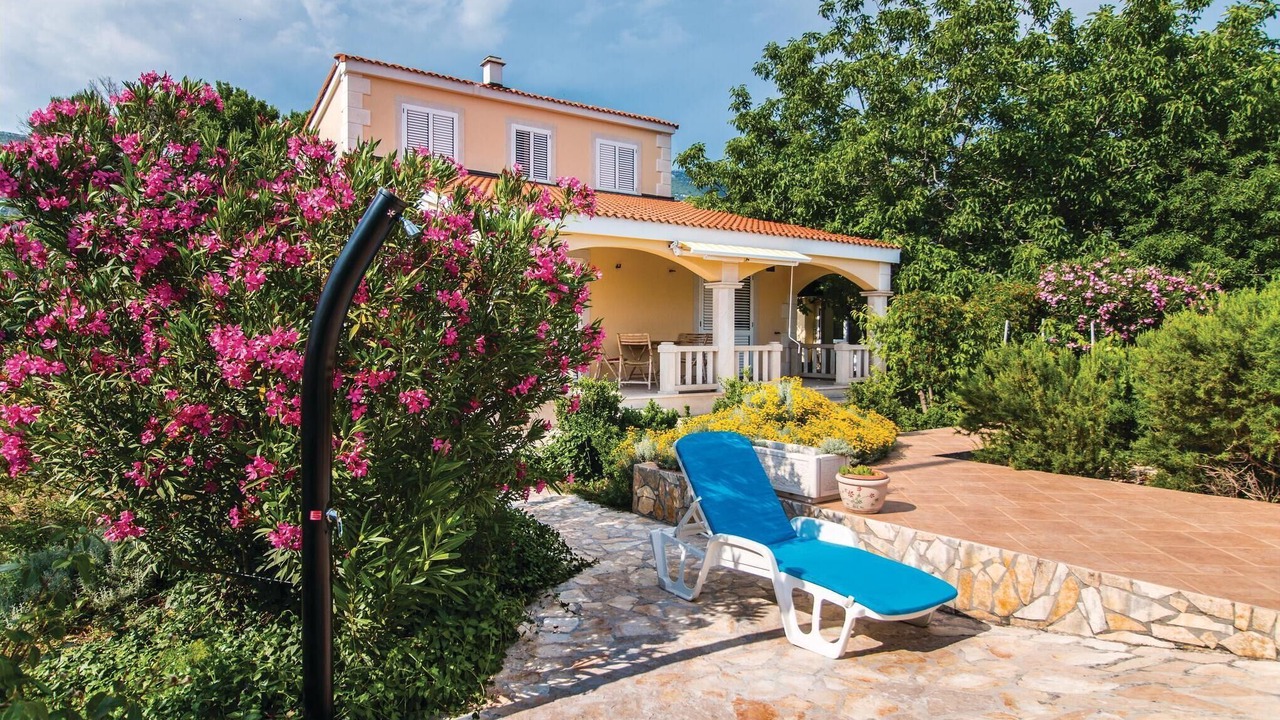 Photo of Outdoor in Rudine