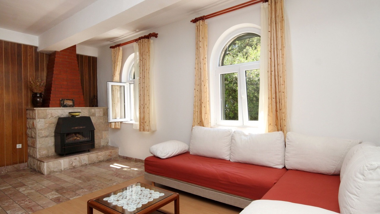 Photo of Livingroom in Brist