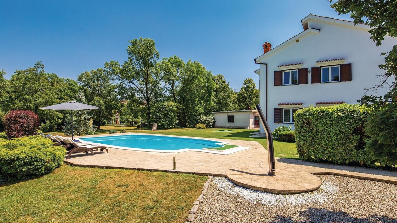 Photo of Outdoor in Sarsoni