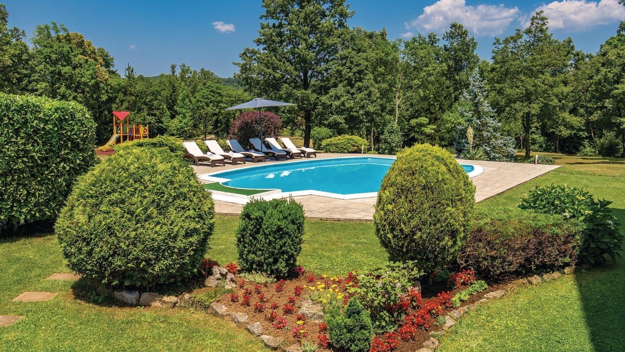 Photo of Outdoor in Sarsoni