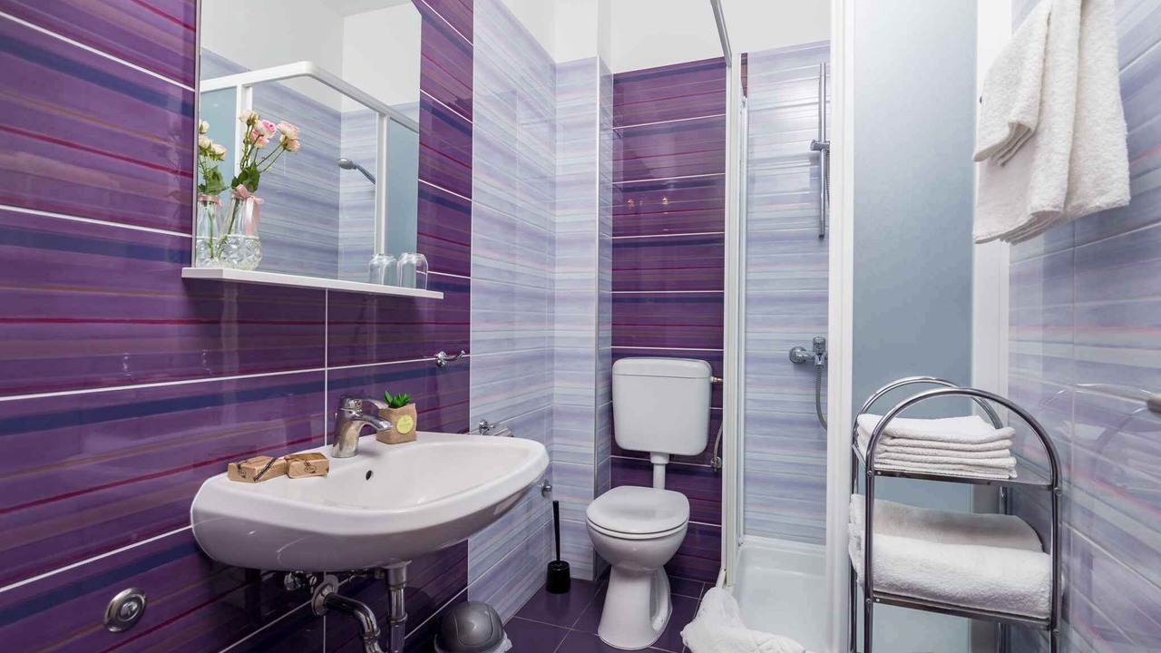 Photo of Bathroom in Silo