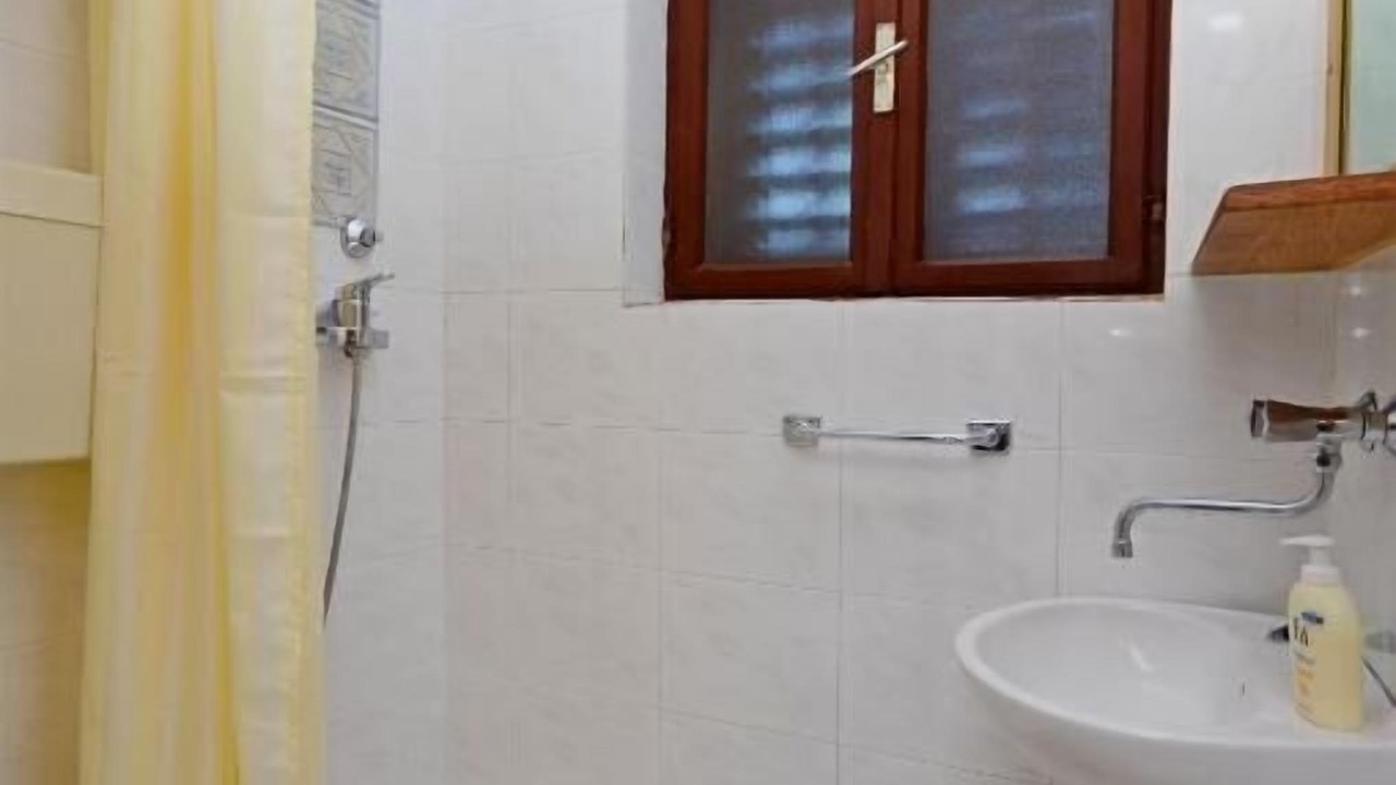 Photo of Bathroom in Okrug Donji