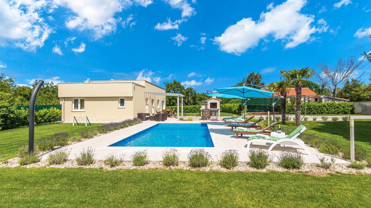 Photo of Outdoor in Bale
