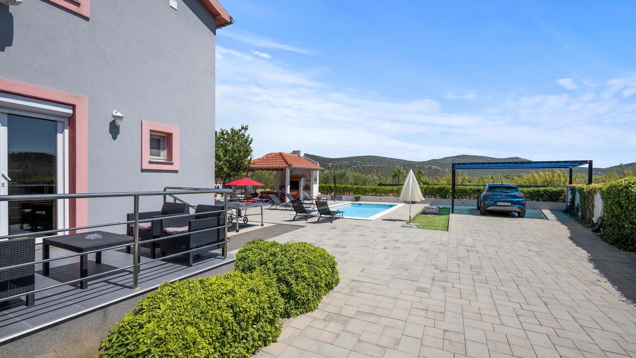 Photo of Outdoor in Tisno
