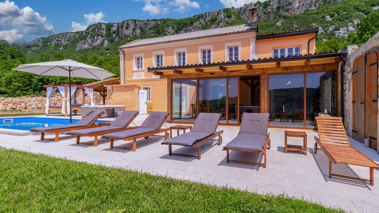 Photo of Outdoor in Bribir