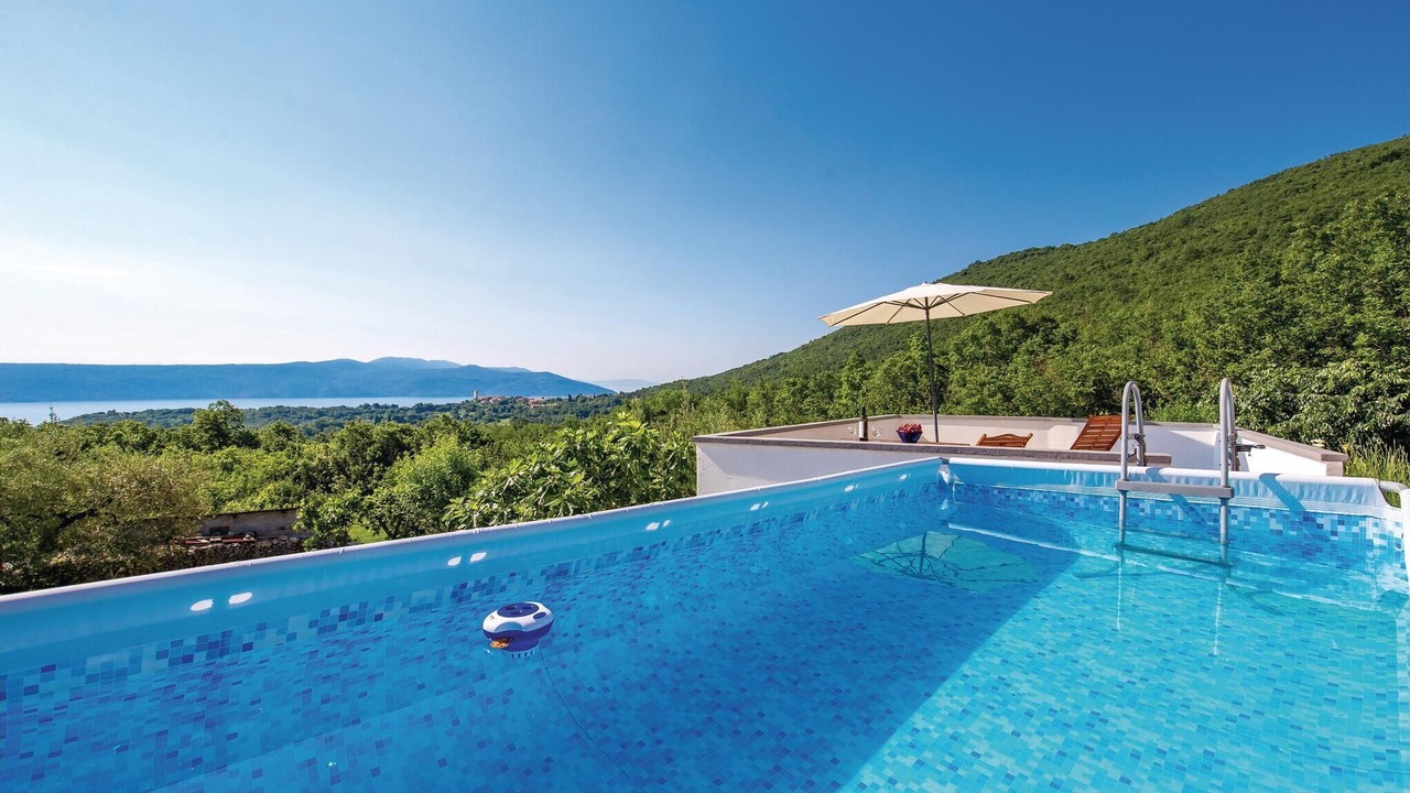 Photo of Outdoor in Martina