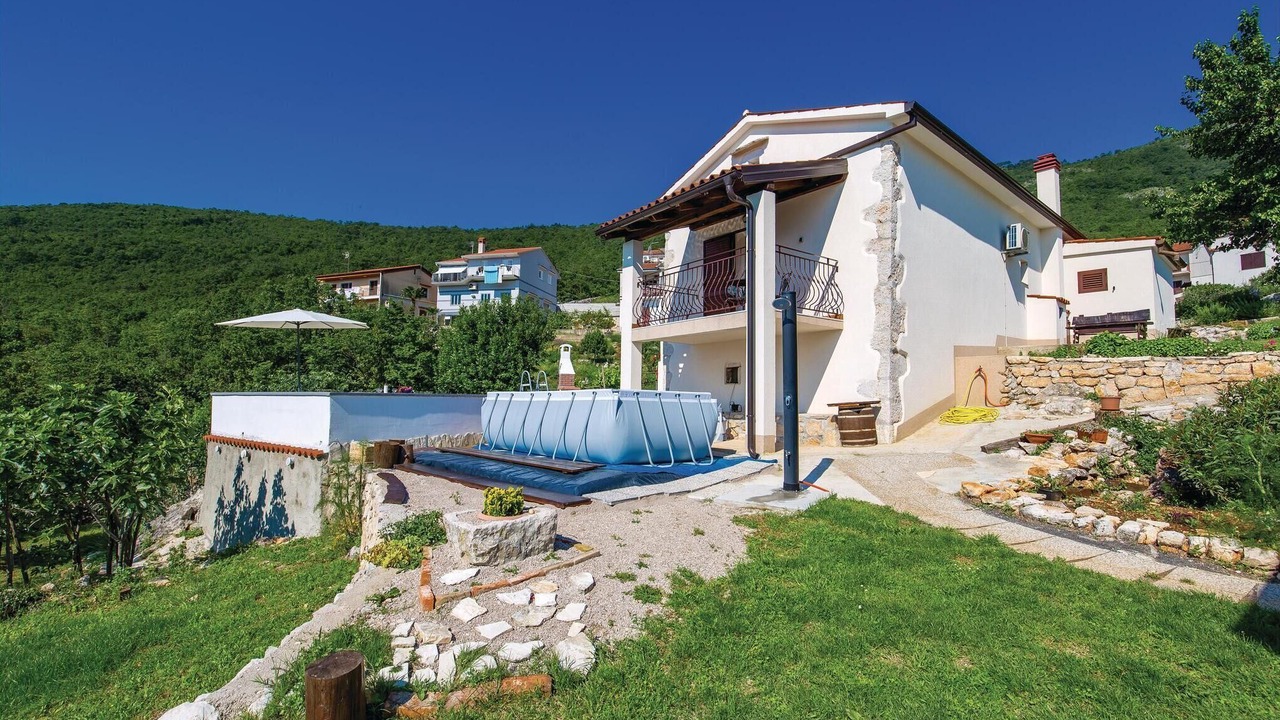 Photo of Outdoor in Martina