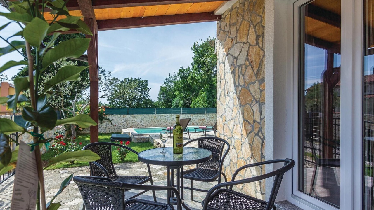 Photo of Patio Balcony in Jursici