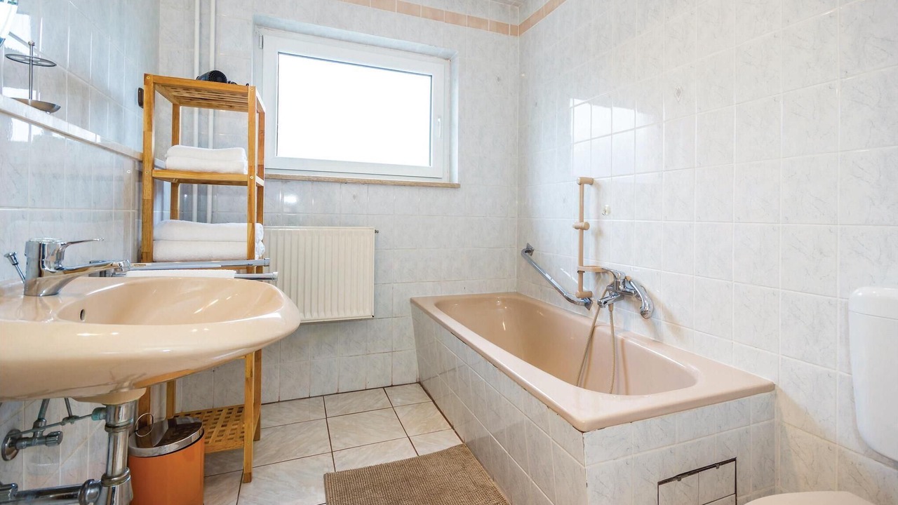 Photo of Bathroom in Sarsoni