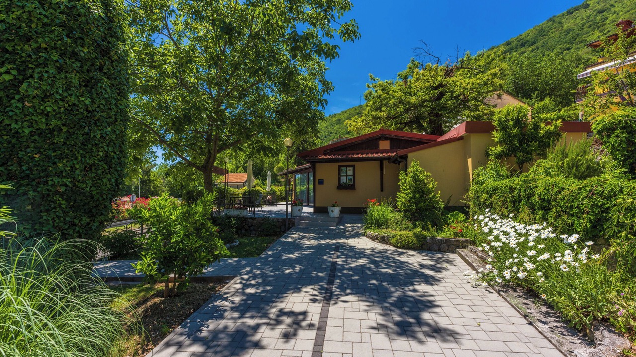 Photo of Outdoor in Obrs