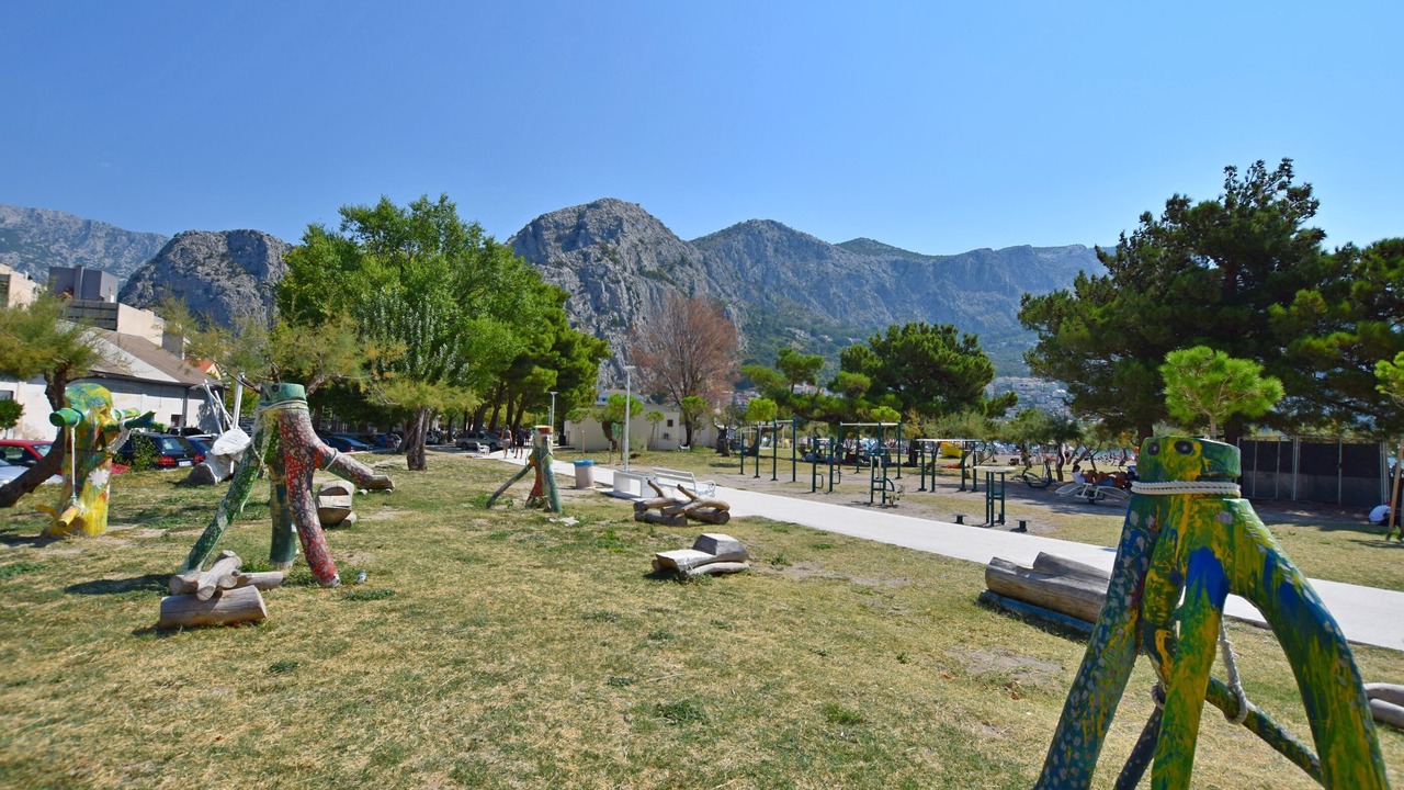 Photo of Others in Omis