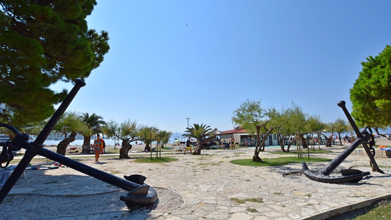 Photo of Others in Omis
