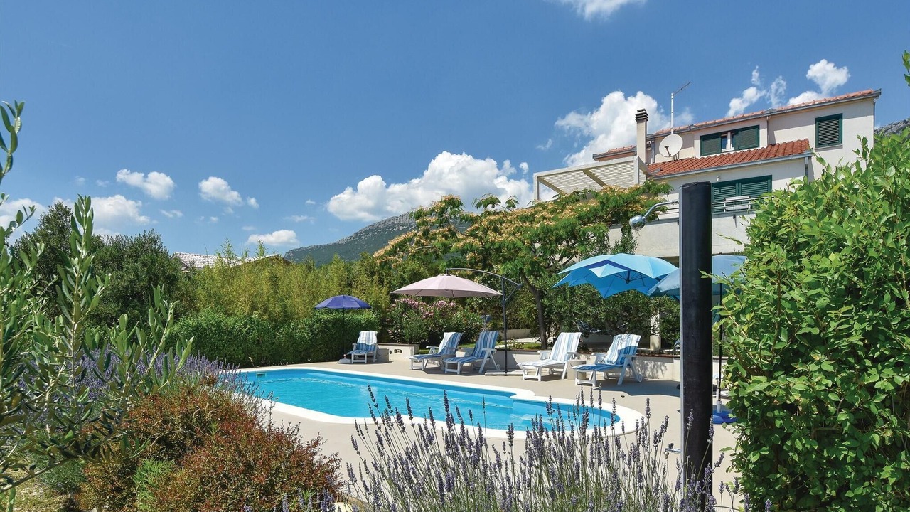 Photo of Outdoor in Kastel Luksic