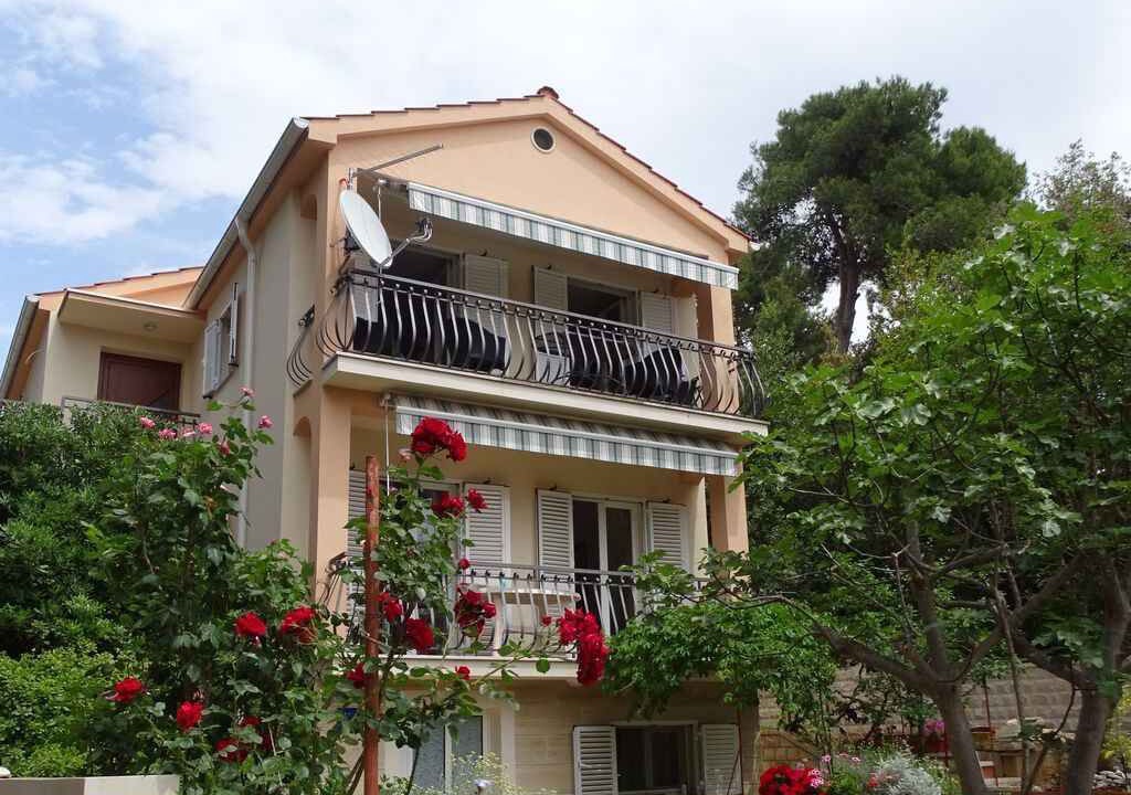 Photo of Outdoor in Petrcane