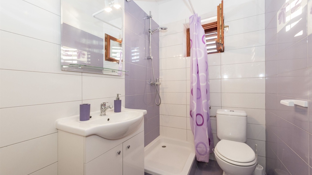 Photo of Bathroom in Srima