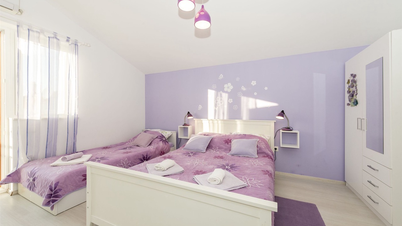 Photo of Bedroom in Srima