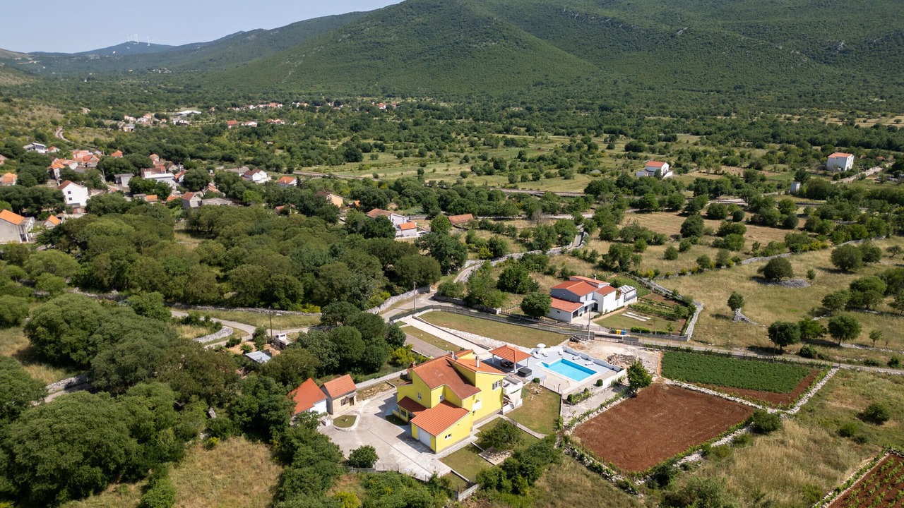 Photo of Others in Primorski Dolac