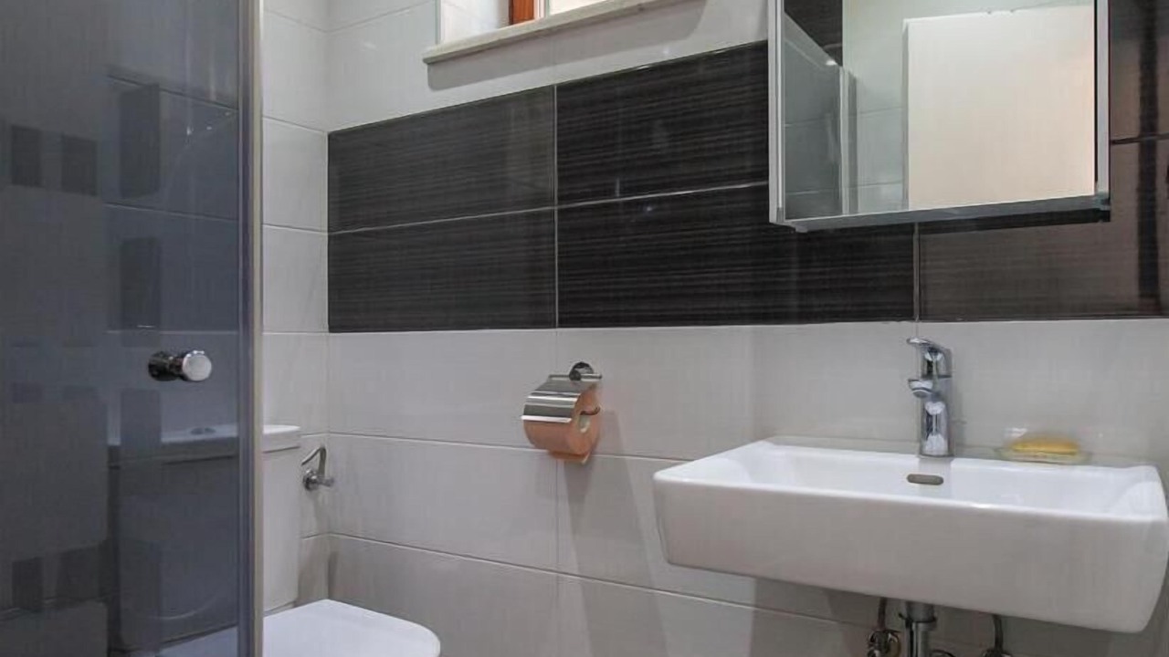Photo of Bathroom in Zvecanje
