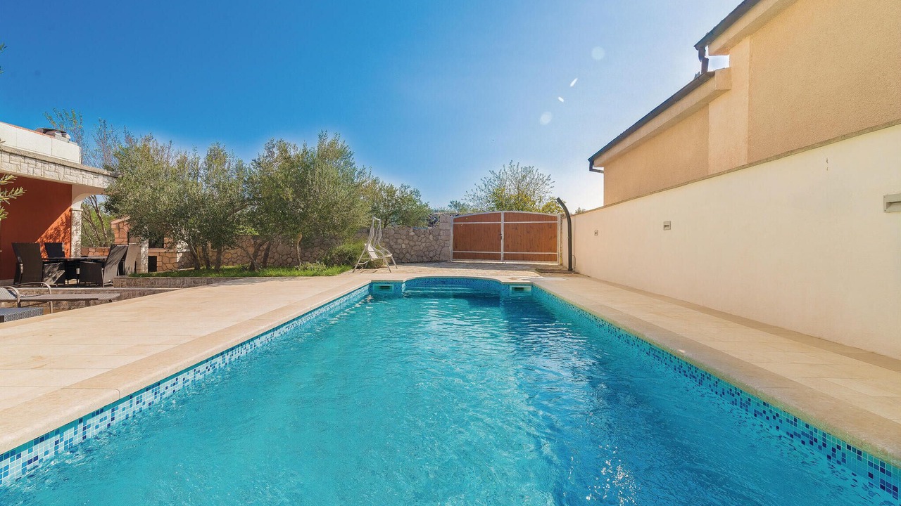 Photo of Outdoor in Jezera