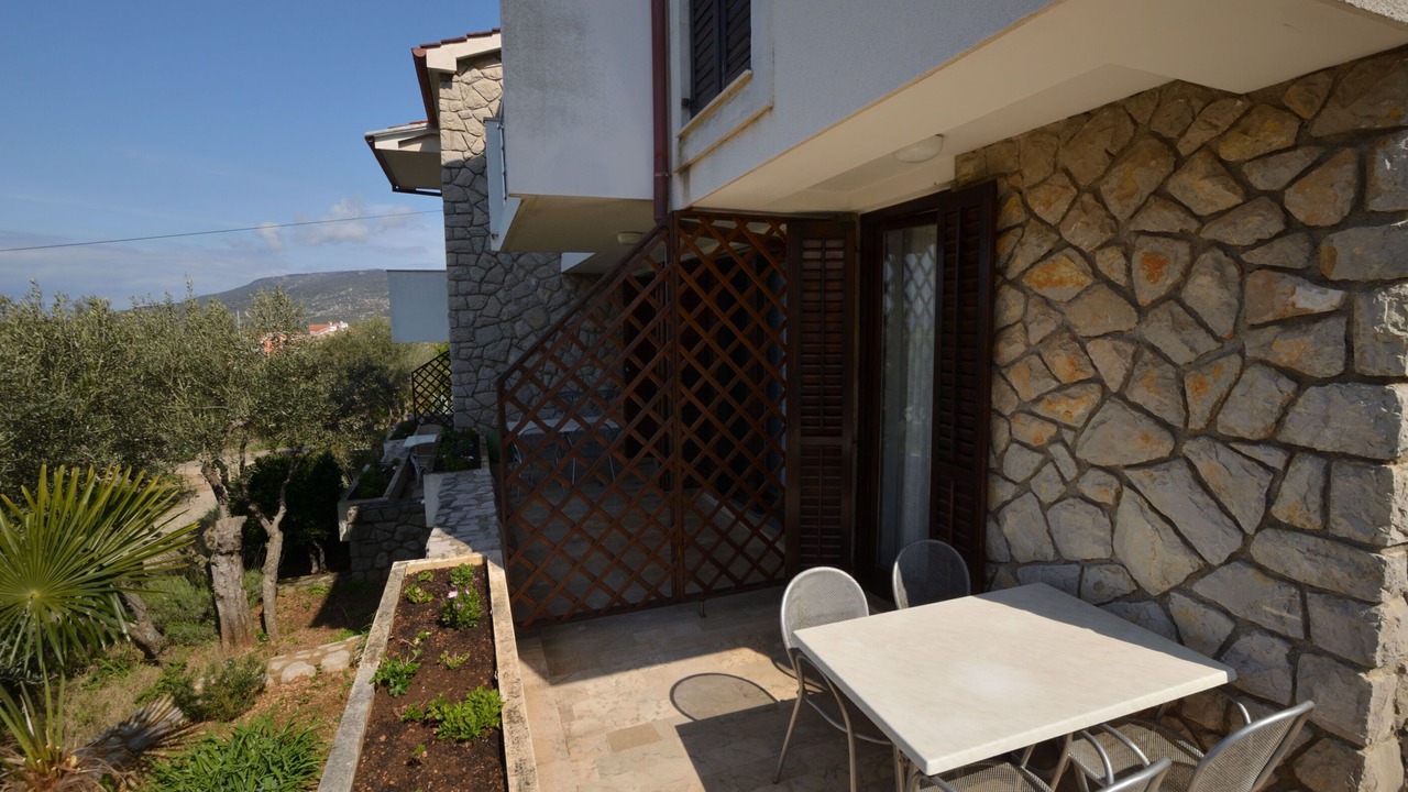 Photo of Outdoor in Cres