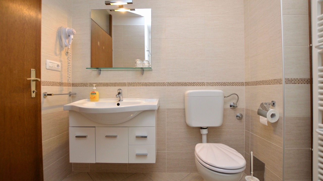 Photo of Bathroom in Cres