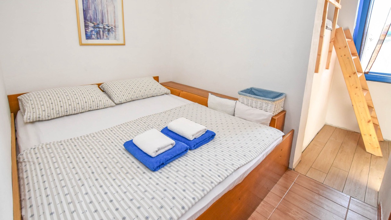 Photo of Bedroom in Otok Zizanj