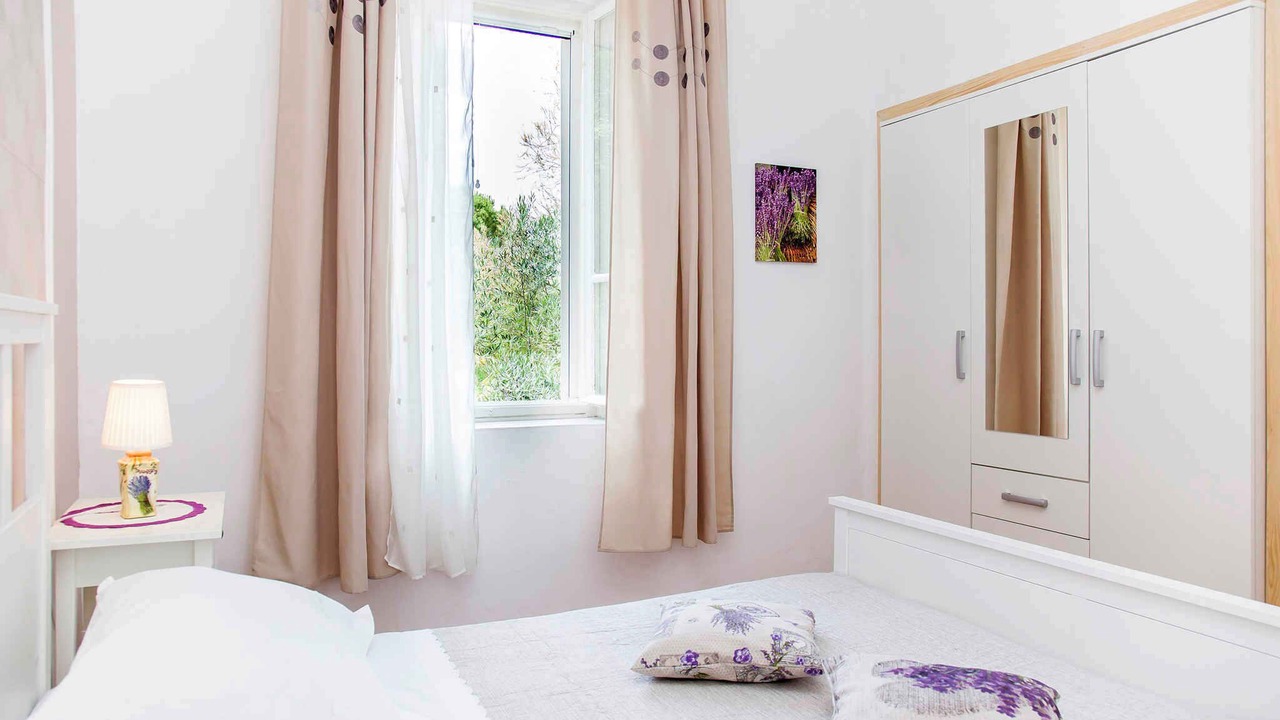 Photo of Bedroom in Broce