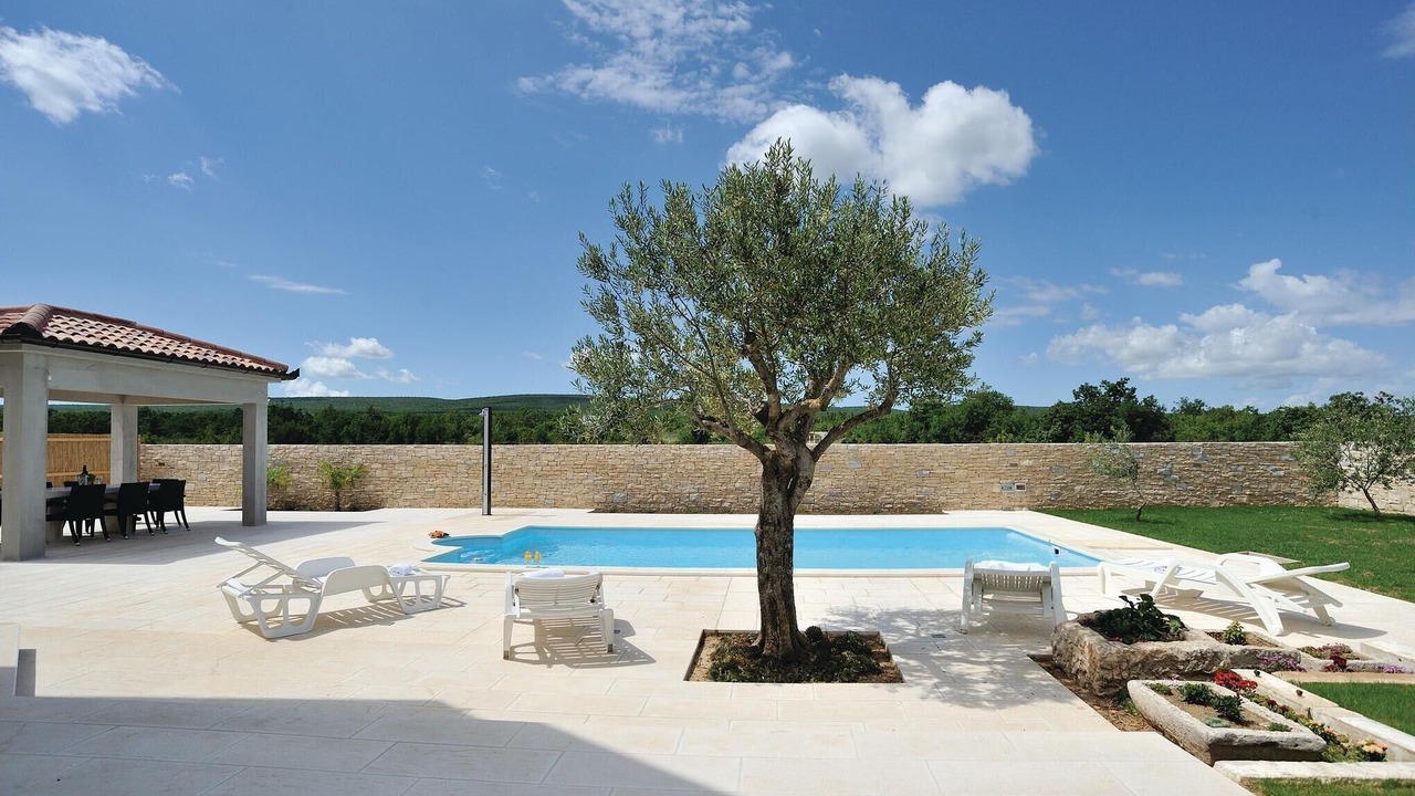 Photo of Outdoor in Pridraga