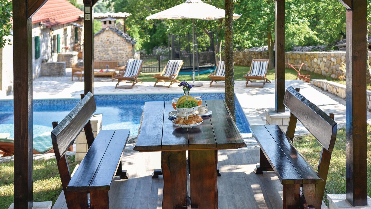 Photo of Outdoor in Hrvace