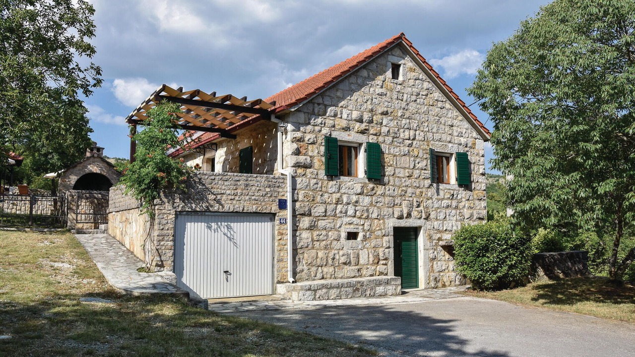 Photo of Outdoor in Hrvace