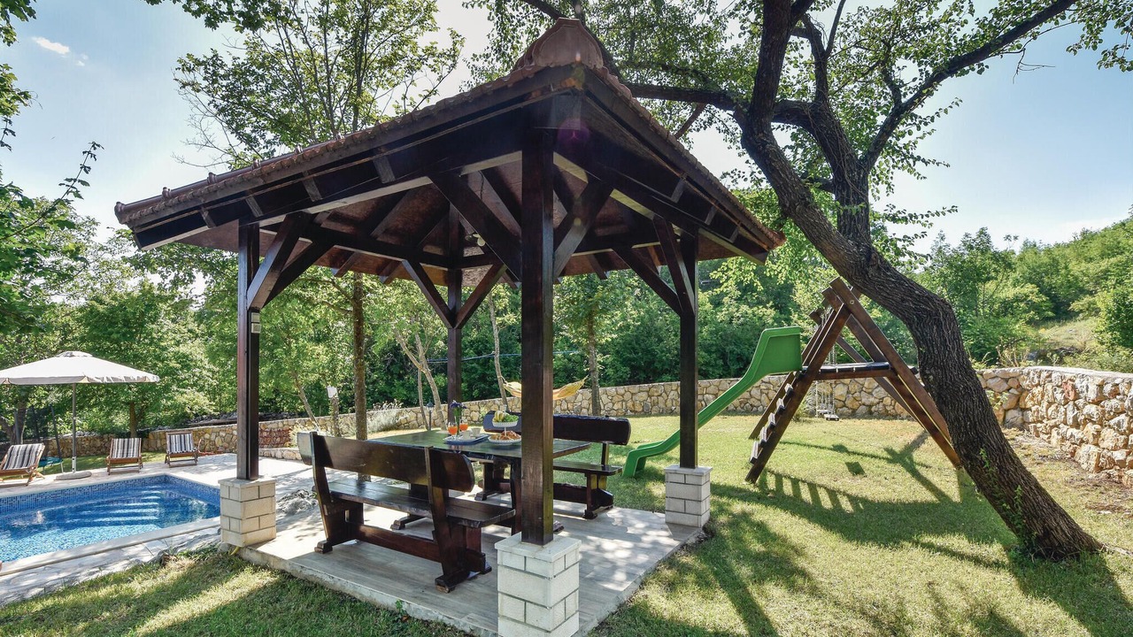 Photo of Outdoor in Hrvace